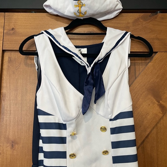 Sassy sailor costume size 8-10 - Picture 5 of 8